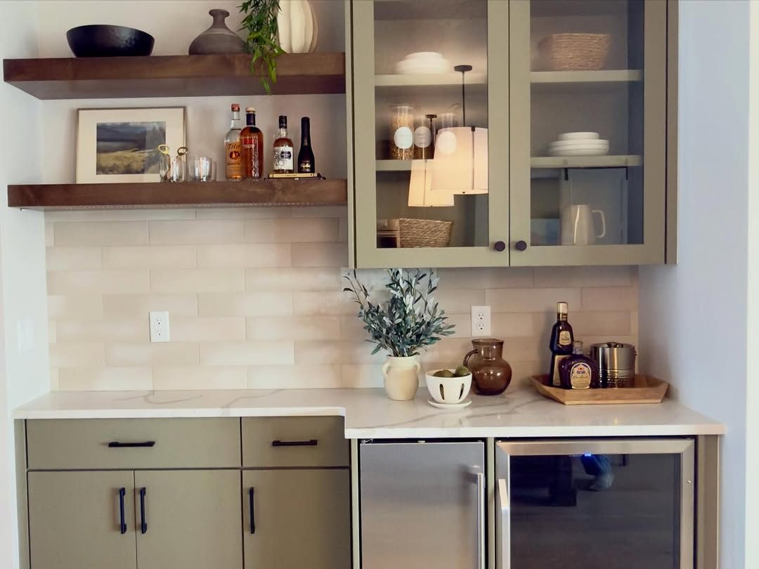 Coastal kitchen with open shelving